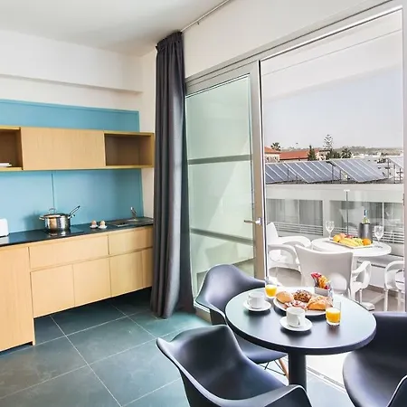 Anthea Hotel